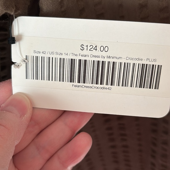 The Felani Dress by Minimum - Picture 4 of 4